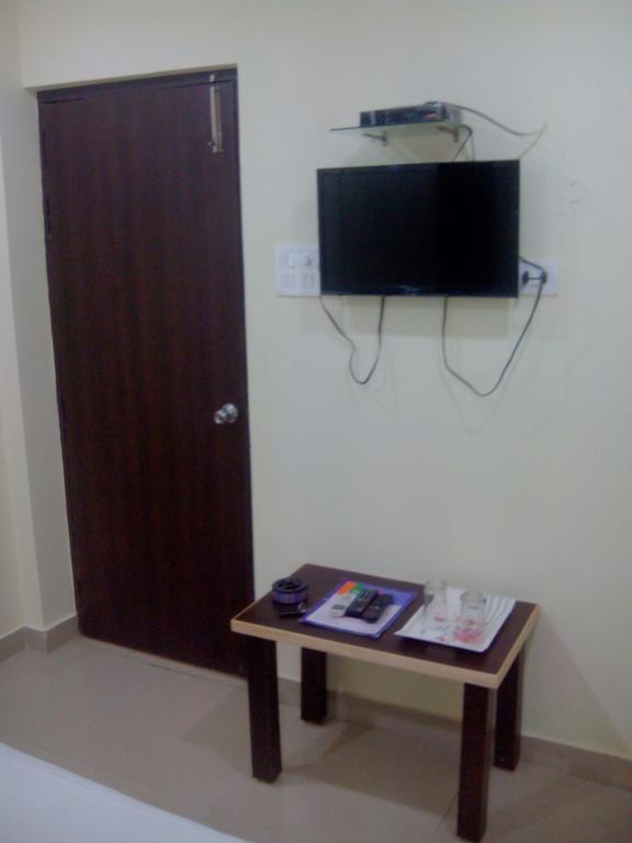 R K International Hotel Lucknow